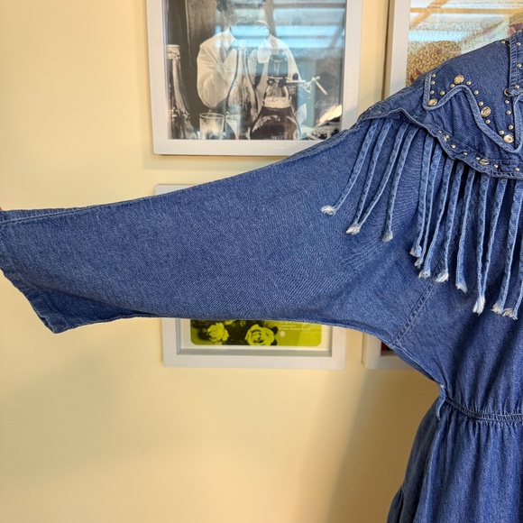 💙 Vintage 90s Western Bedazzled Denim Fringe Dress 💙 - Picture 7 of 13